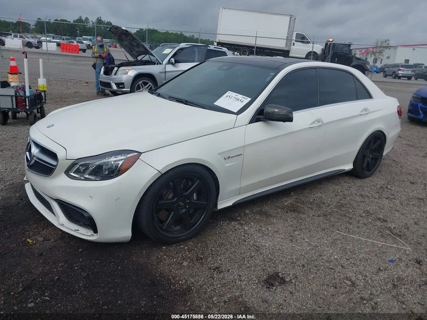 Mercedes-Benz E 63 AMG 4MATIC Автокредит Цена до България