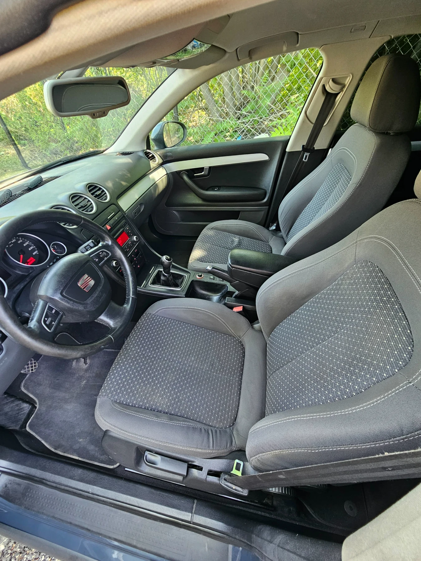Seat Exeo 2.0 TDI, снимка 13 - Автомобили и джипове - 55247989