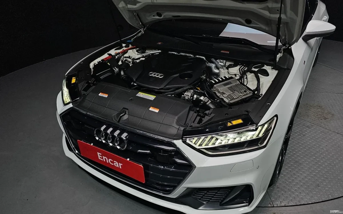 Audi A7 55TFSI / ВСИЧКИ ЕКСТРИ / УНИКАТ , снимка 3 - Автомобили и джипове - 55383125