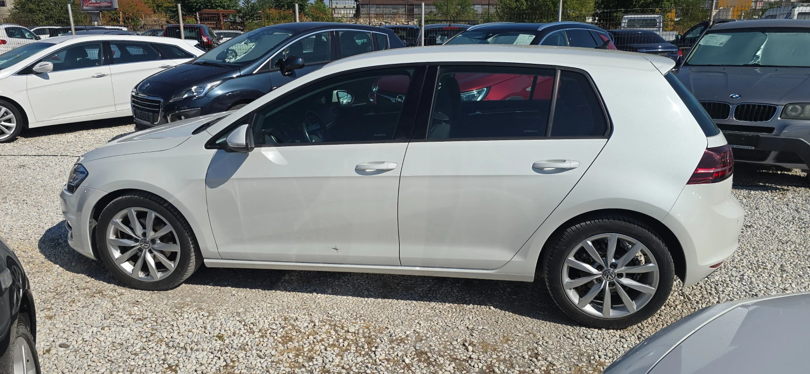 VW Golf 1.6 TDI HIGHLINE LED ФАРОВЕ И СТОПОВЕ, снимка 6 - Автомобили и джипове - 55950073
