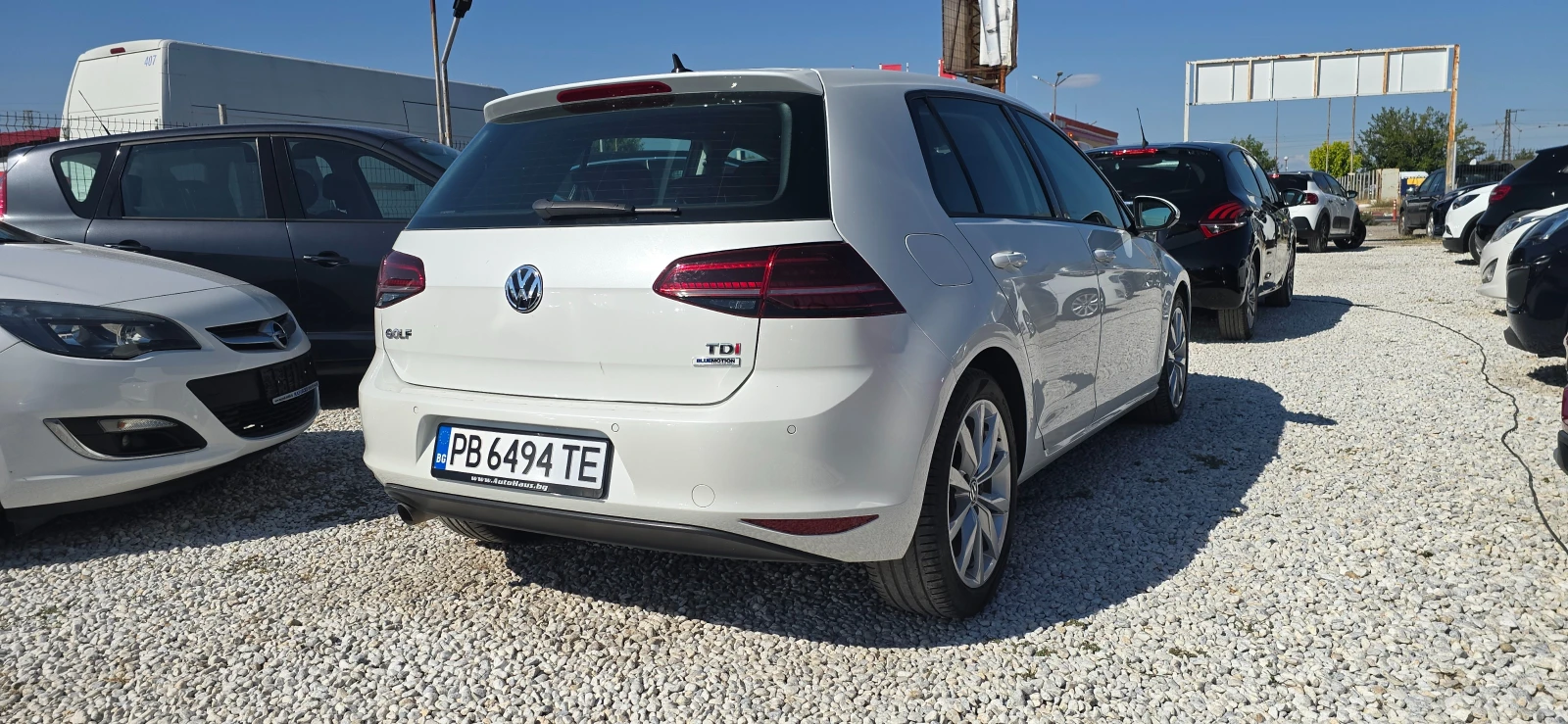 VW Golf 1.6 TDI HIGHLINE LED ФАРОВЕ И СТОПОВЕ, снимка 4 - Автомобили и джипове - 55950073