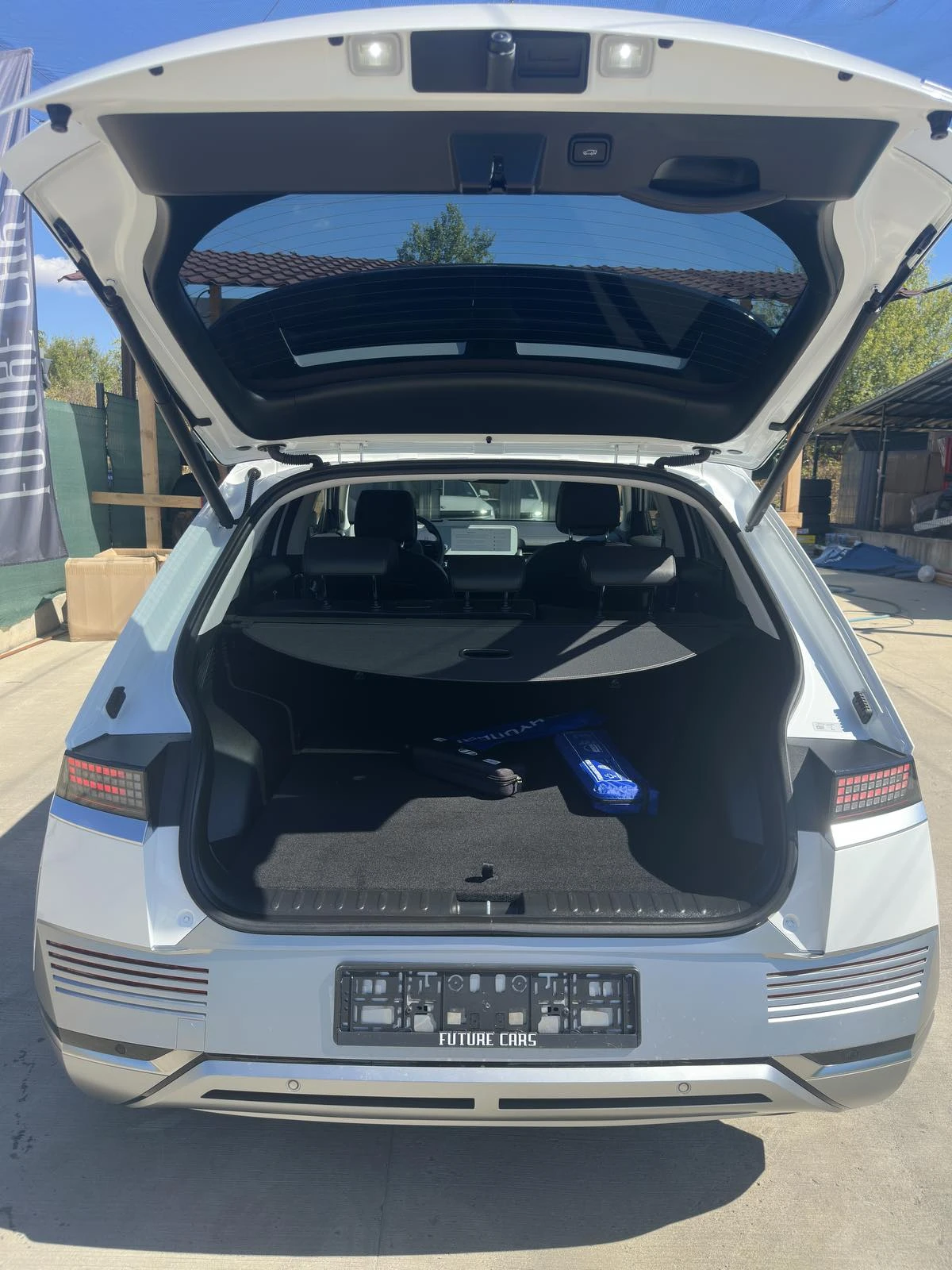 Hyundai Ioniq 5 72.6KWh/AWD/306HP/360CAM/PANO/HEADUP/ГАРАНЦИИОНЕН, снимка 17 - Автомобили и джипове - 56070966