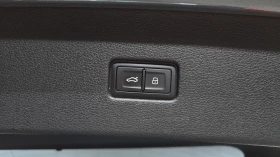 Audi Q8 55 TFSI quattro* ЛЮК* МАСАЖ* HUD* 360* КРАЙНА ЦЕНА, снимка 17