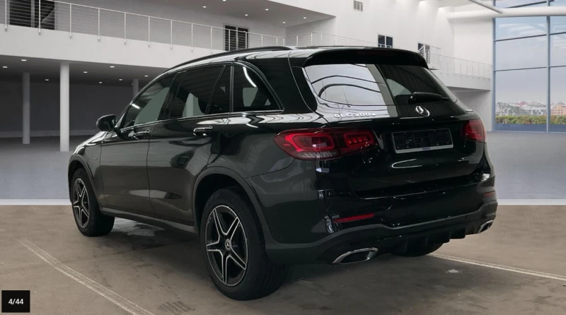 Mercedes-Benz GLC 300 e AMG Line 4Matic , снимка 4 - Автомобили и джипове - 47955161