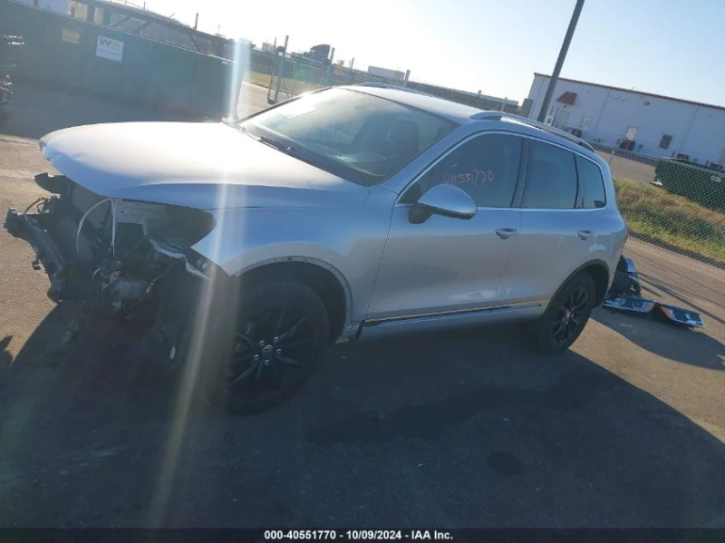 VW Touareg V6 SPORT / КРАЙНА ЦЕНА ДО БЪЛГАРИЯ!!!, снимка 6 - Автомобили и джипове - 48292815