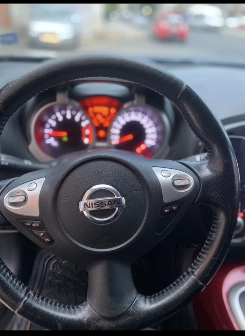 Nissan Juke, снимка 6 - Автомобили и джипове - 48523854