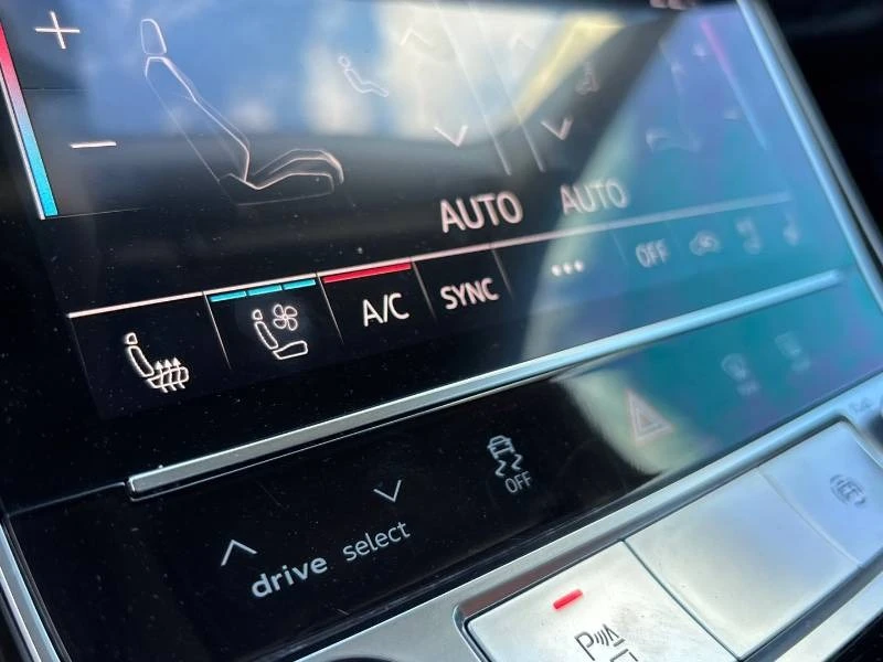Audi Q8 * TECHNIK * HUD * 360 * ОБДУХВАНЕ * PANO * ПАМЕТ, снимка 10 - Автомобили и джипове - 54893999