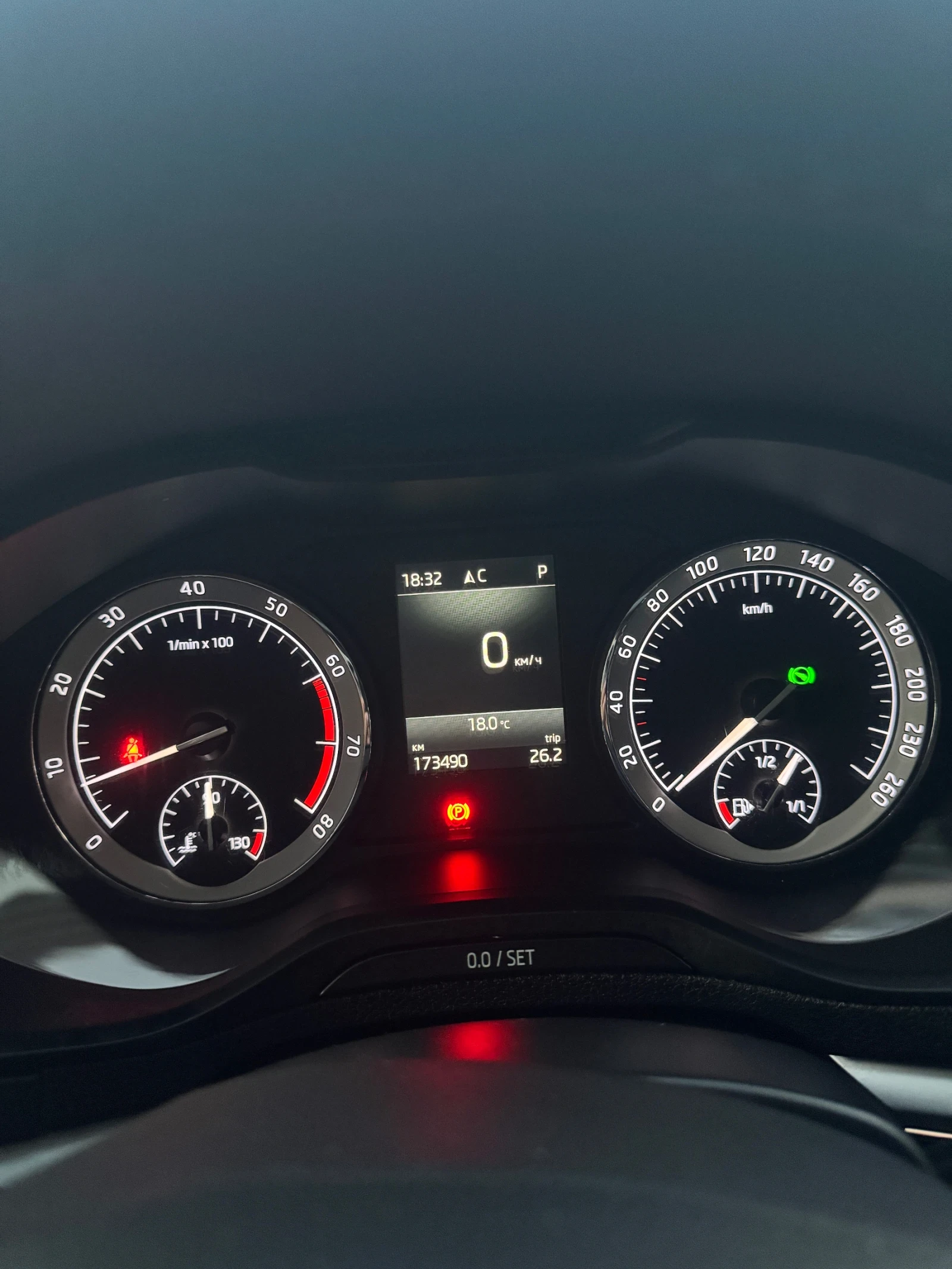 Skoda Karoq 1.5TSI ACT  | Mobile.bg   7