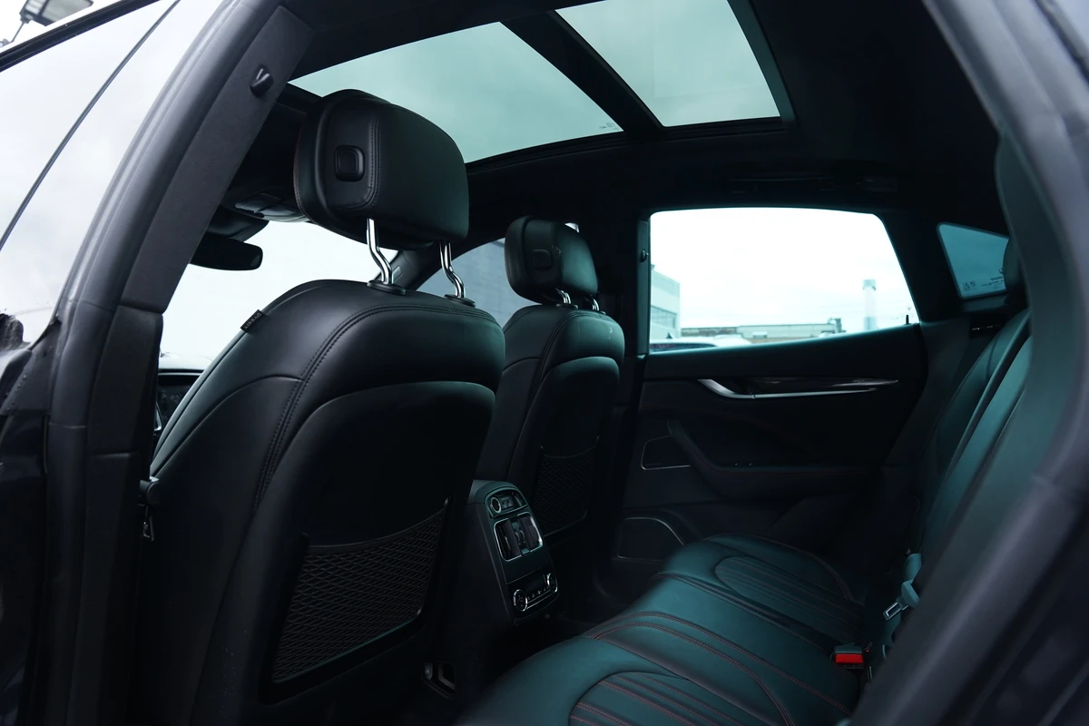 Maserati Levante GranLusso* Red Stitch* PanoRoof* H&K* ActiveBlindS | Mobile.bg   14