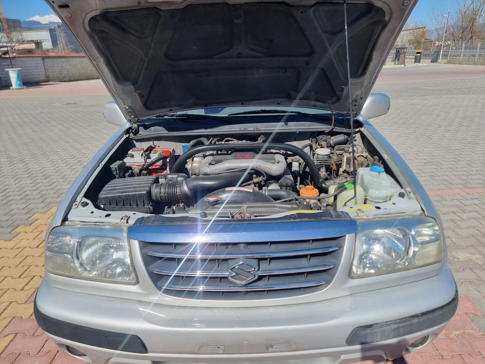 Suzuki Grand vitara 2.5, снимка 15 - Автомобили и джипове - 53813213