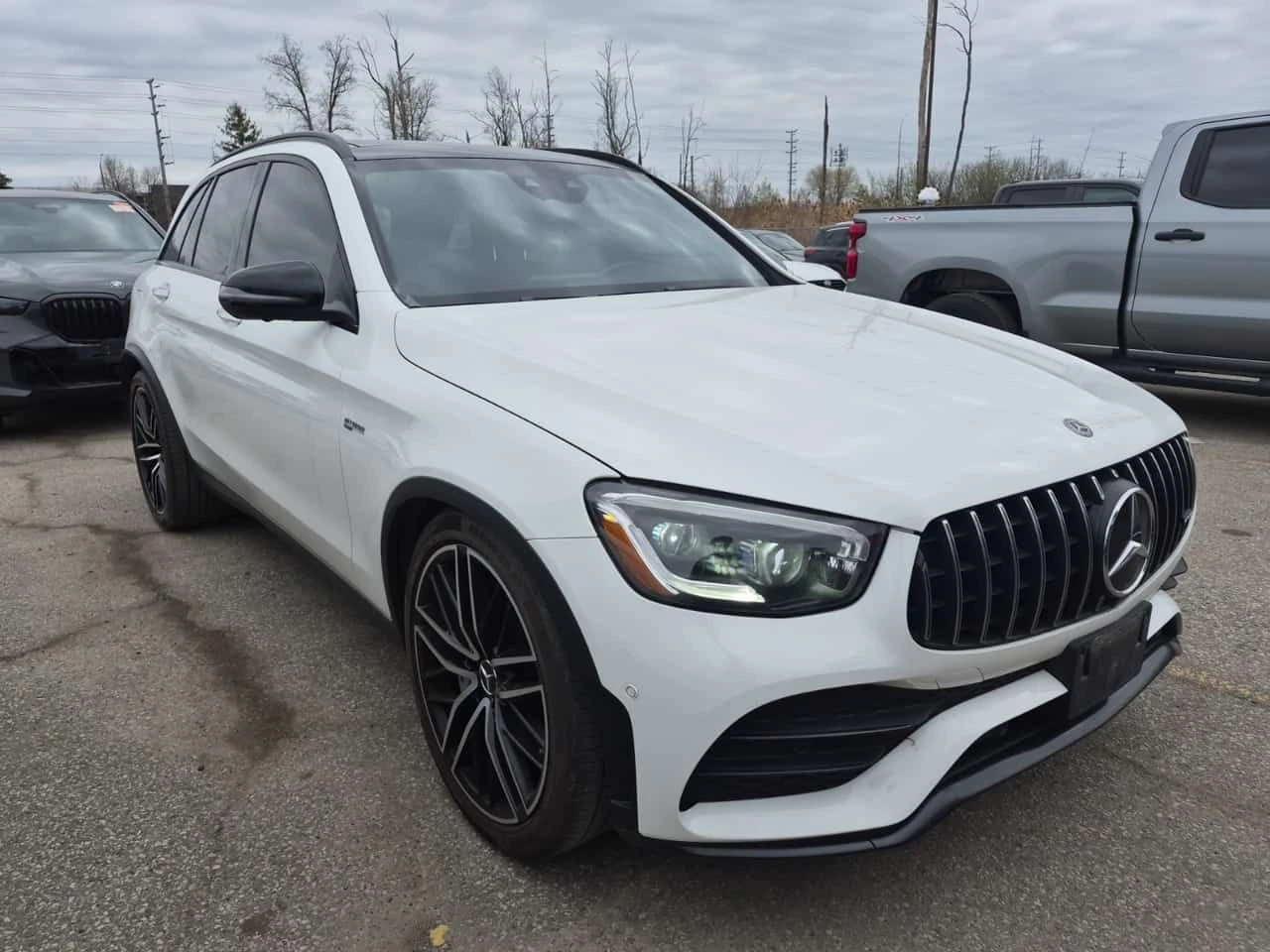 Mercedes-Benz GLC 43 AMG BURMESTER * PANO * KEYLESS *  ПОДГРЕВИ * CARFAX, снимка 2 - Автомобили и джипове - 54569239