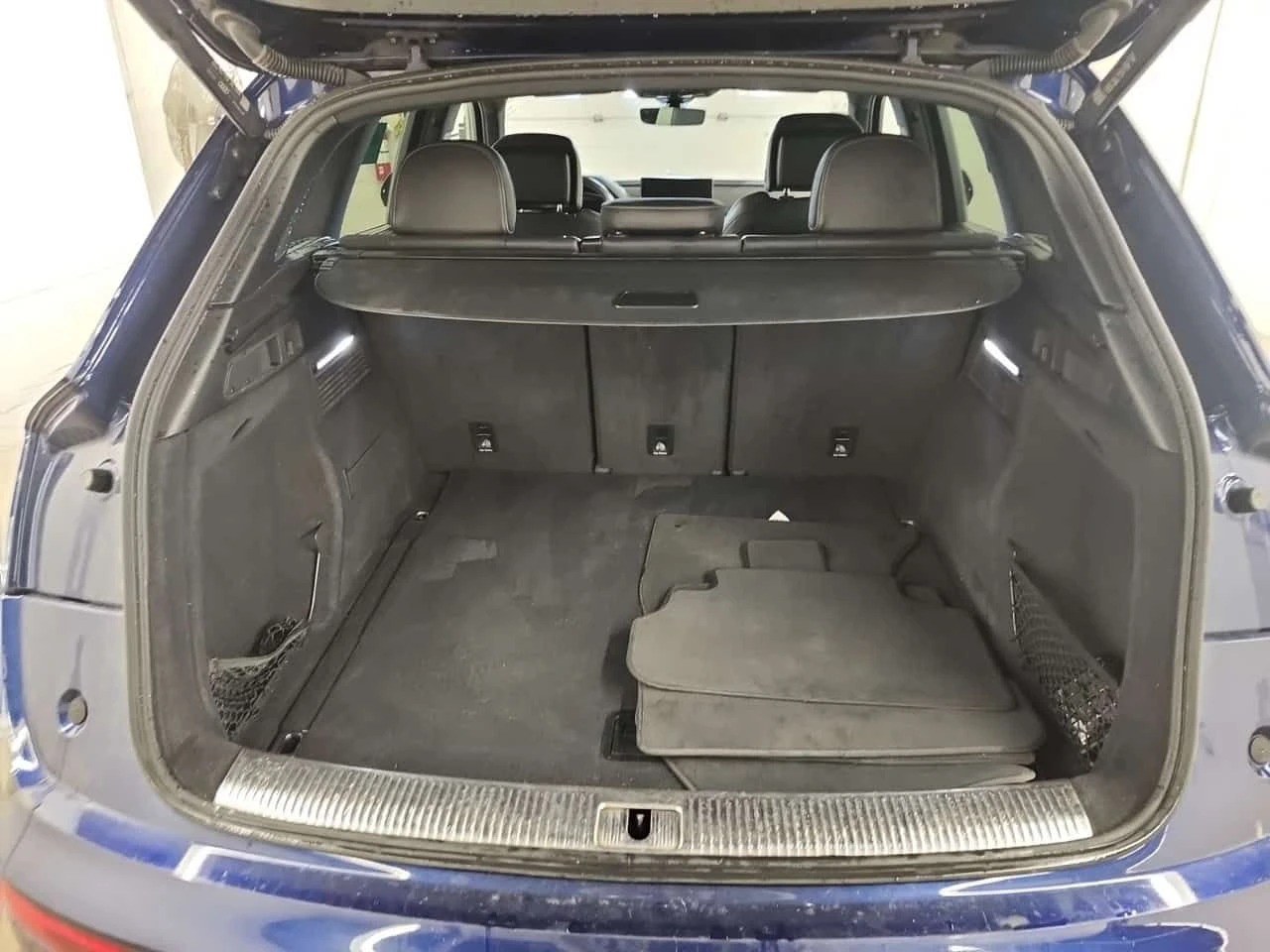 Audi Q5 TECHNIK/ДИСТРОНИК/360/ПАНО/S/CARFAX/ФИНАНСИРАНЕ, снимка 14 - Автомобили и джипове - 54684085