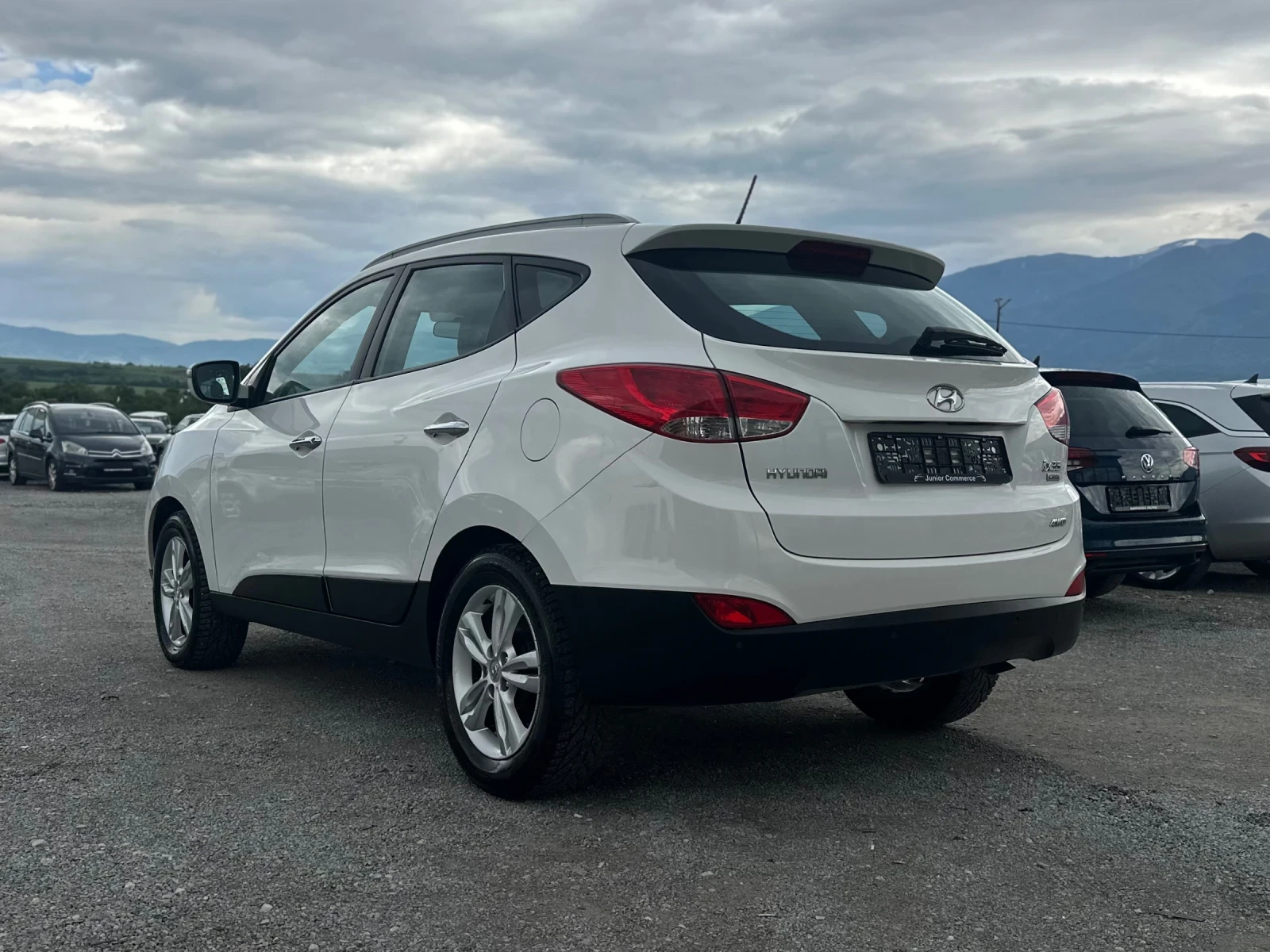 Hyundai IX35 2.0CRDI-4X4-КОЖА-ПОДГРЕВ-СЕРВИЗНА ИСТОРИЯ-ТОП, снимка 5 - Автомобили и джипове - 54726269