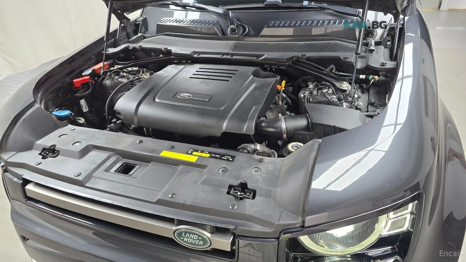 Land Rover Defender * P300* X-Dynamic* 360* ПОДГРЕВ* ОБДУХВАНЕ* ПАНОРА, снимка 6 - Автомобили и джипове - 55027648