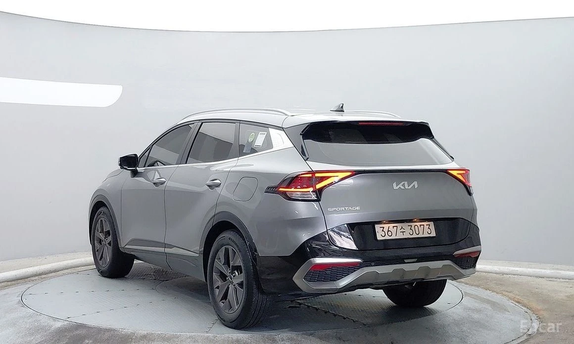 Kia Sportage, снимка 2 - Автомобили и джипове - 56522338