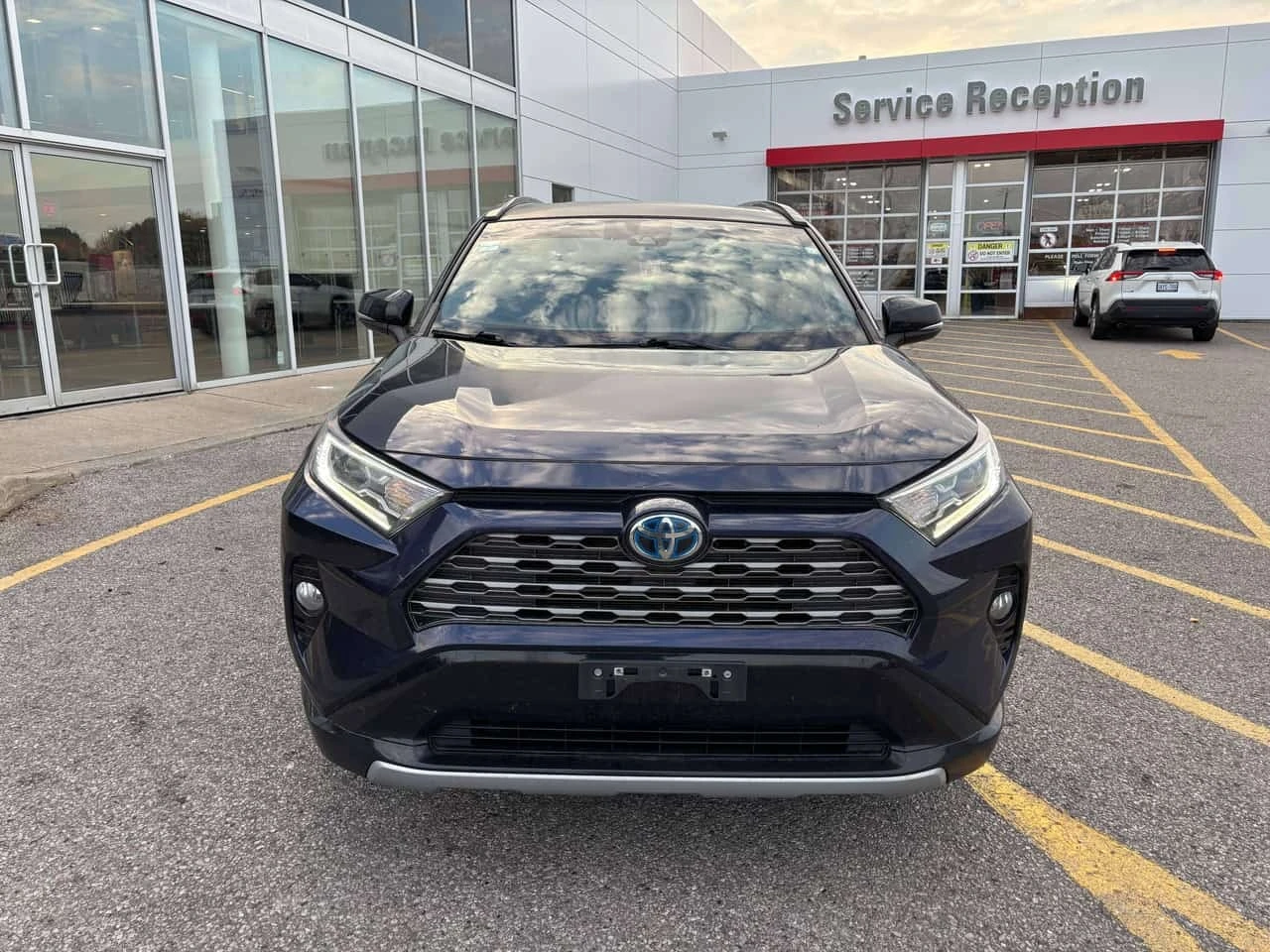 Toyota Rav4 2.5 Hybrid XLE AWD | Sunroof | Heated Seats |  | Mobile.bg � ����������� 2