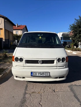     VW Caravelle 2.4