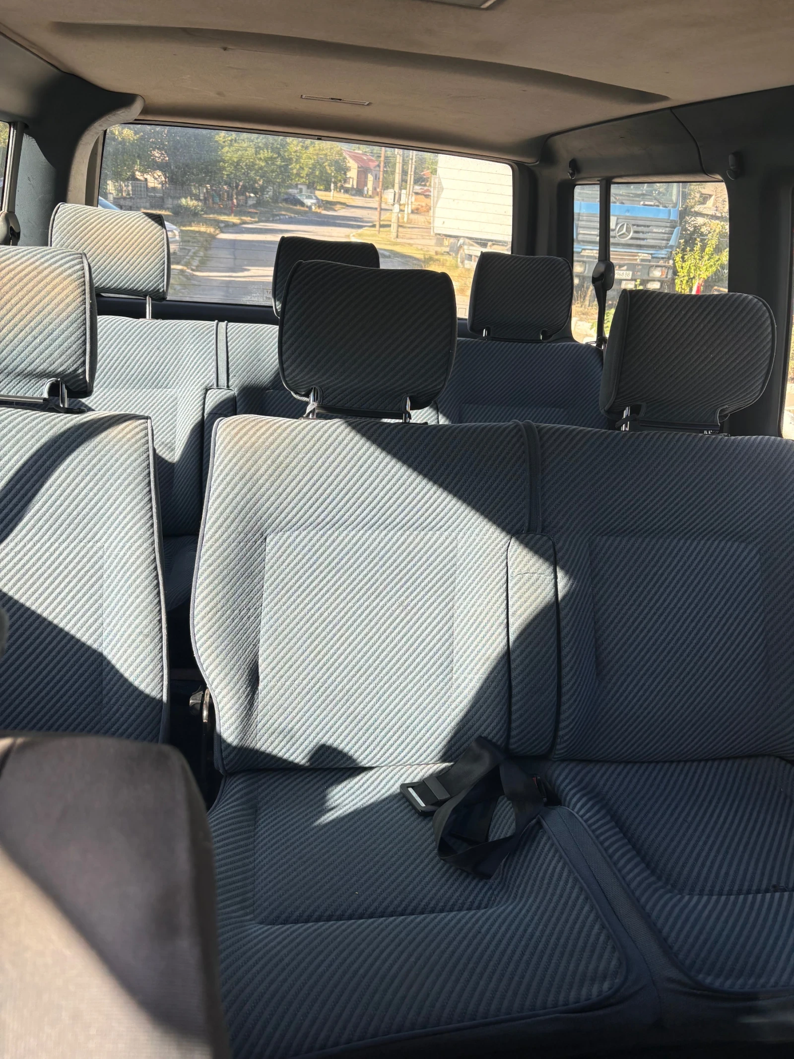 VW Caravelle 2.4 - изображение 6