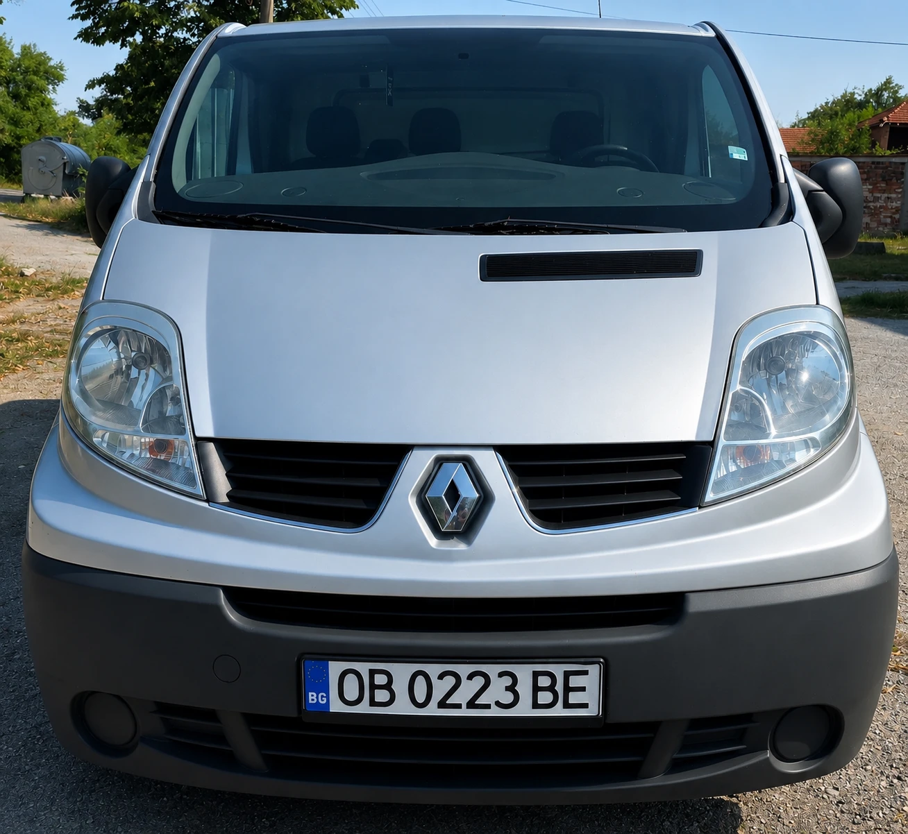 Renault Trafic 2.0 dCi, снимка 2 - Бусове и автобуси - 55705991