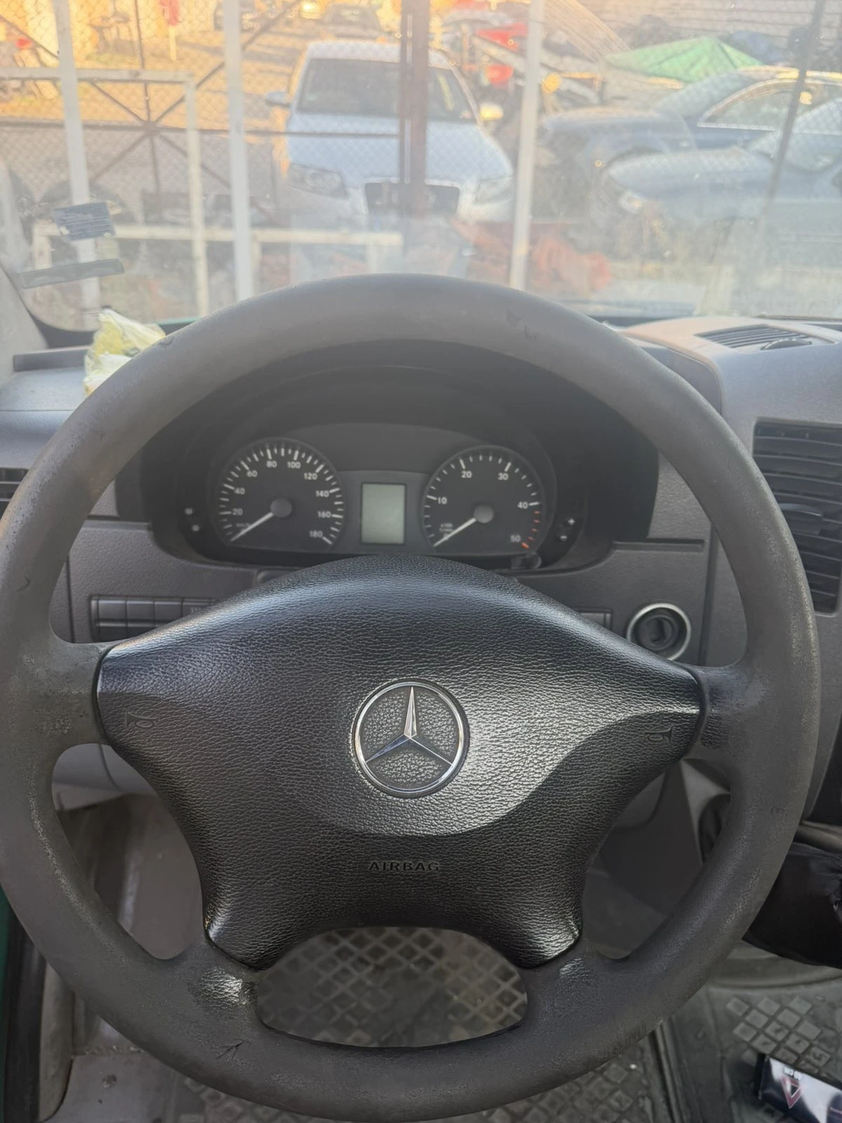 Mercedes-Benz 313, снимка 4 - Бусове и автобуси - 56226545