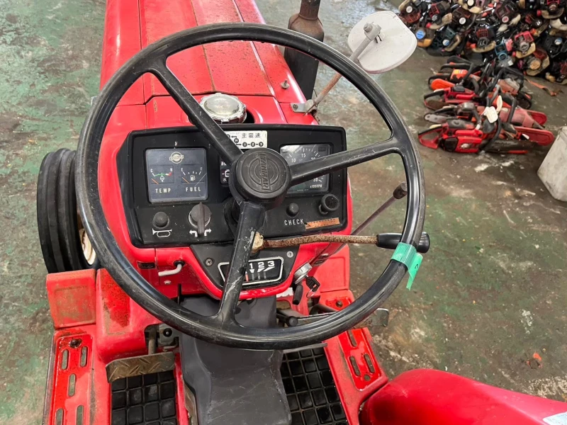 Трактор Yanmar YM1720S, снимка 5 - Селскостопанска техника - 49488898