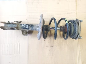 Макферсон преден десен Тойота Рав4 2.2дкат (з)