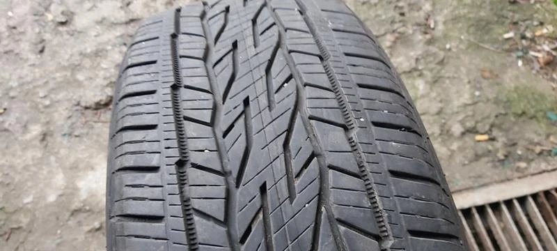 Гуми Всесезонни 225/55R18, снимка 2 - Гуми и джанти - 35608275