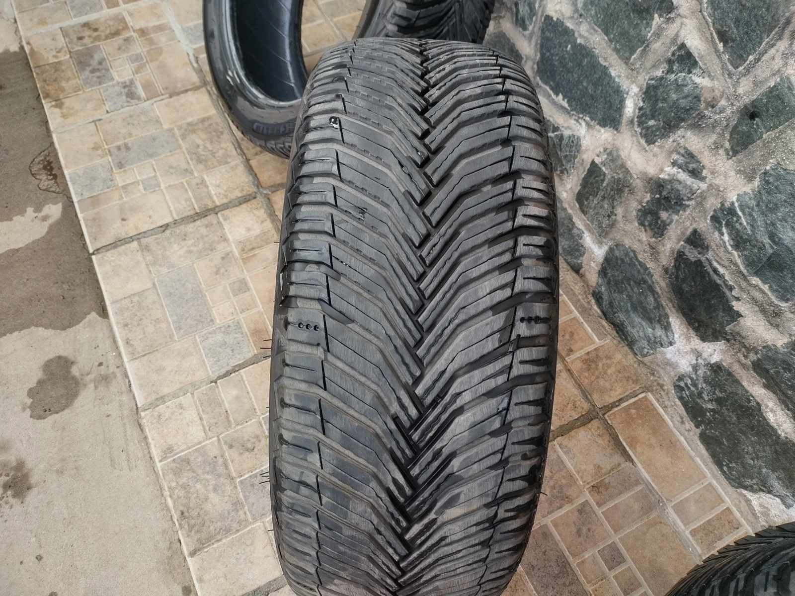 ���� 225/45R17 | Mobile.bg � ����������� 5