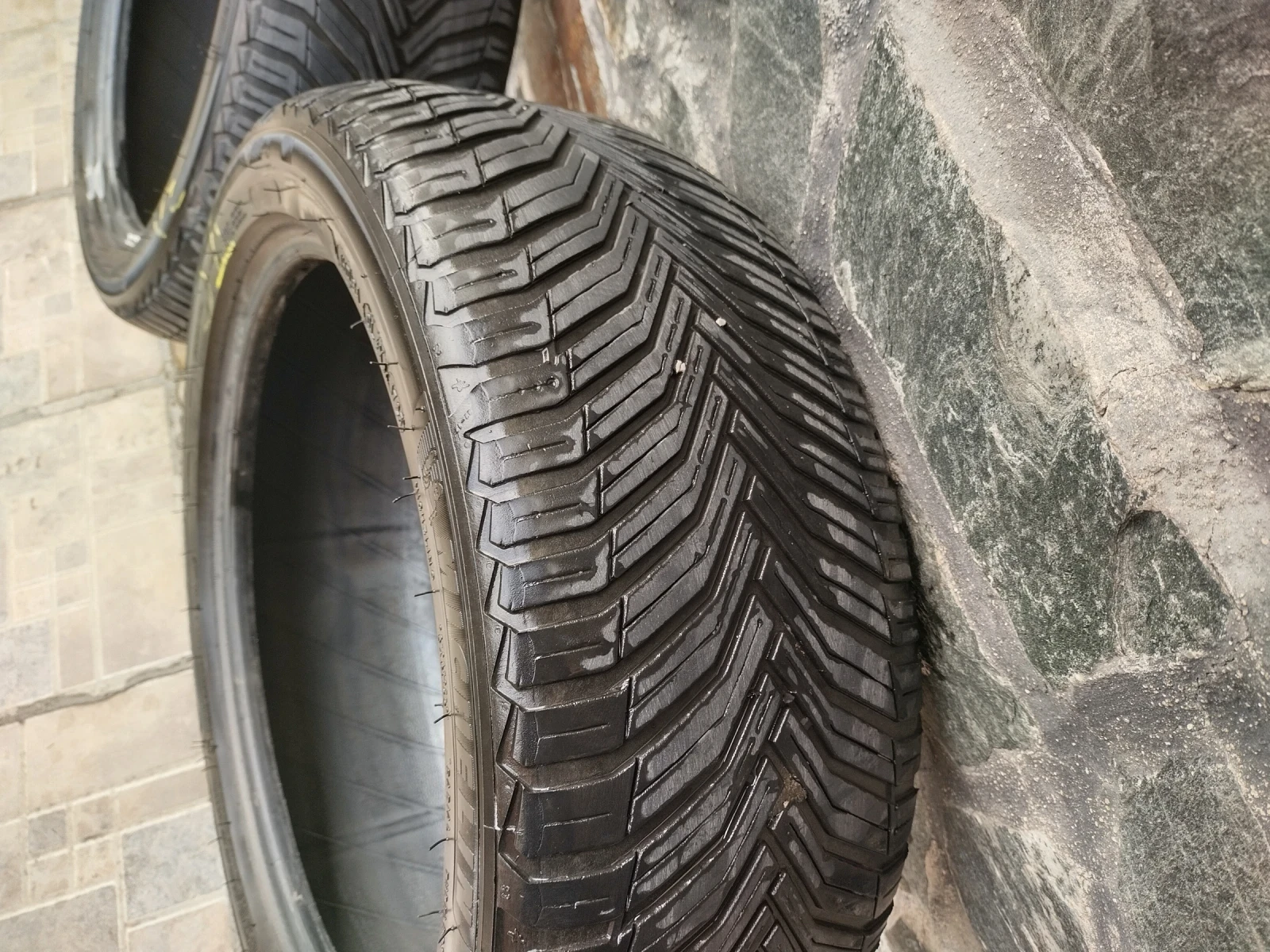 ���� 225/45R17 | Mobile.bg � ����������� 4