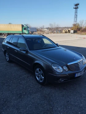 Mercedes-Benz E 320, снимка 2