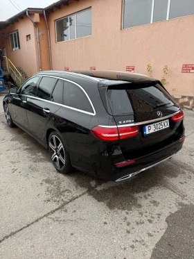 Mercedes-Benz E 220 AMG line, снимка 5
