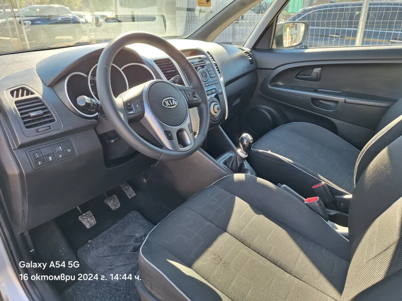 Kia Venga 1.4D EURO 5A 136000km, снимка 9 - Автомобили и джипове - 47891515