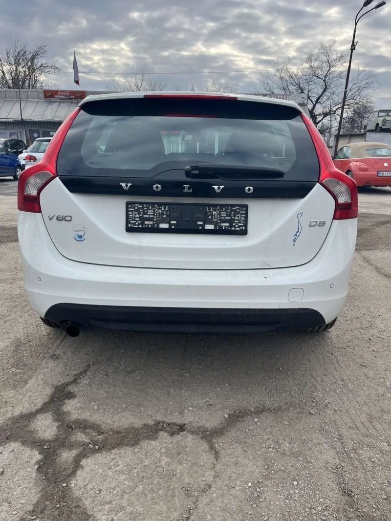 Volvo V60 2.0D, 163 k.c, снимка 5 - Автомобили и джипове - 48784350