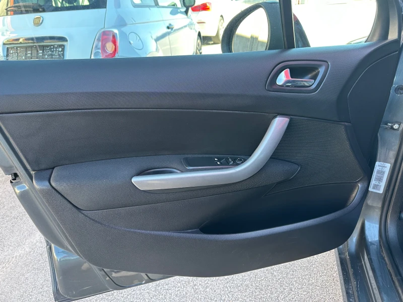 Peugeot 308  1.6HDI, 109к.с, SW, Регистриран, Обслужен, 2к-тГУ, снимка 7 - Автомобили и джипове - 49164646