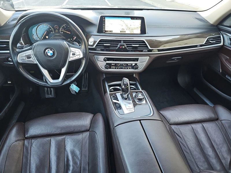 BMW 740 XDRIVE* ДИГИТАЛНО* ТАБЛО* ХЕДЪП* ОБДУХВАНЕ* МАСАЖ*, снимка 9 - Автомобили и джипове - 49549839