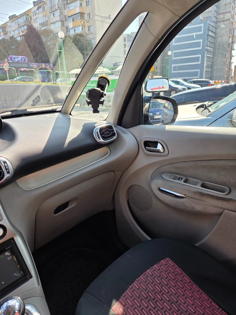 Citroen C3 Picasso, снимка 8 - Автомобили и джипове - 52135588