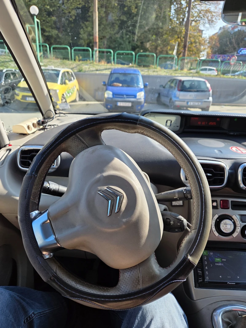 Citroen C3 Picasso, снимка 7 - Автомобили и джипове - 52135588
