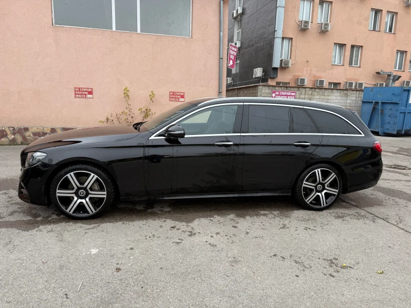 Mercedes-Benz E 220 AMG line, снимка 4 - Автомобили и джипове - 52430734
