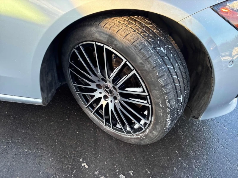 Mercedes-Benz C 300 * CARFAX * БЕЗ ПЪРВОНАЧАЛНА ВНОСКА, снимка 7 - Автомобили и джипове - 53032912