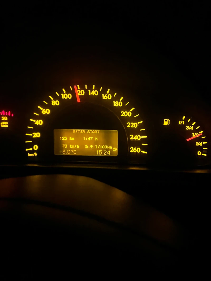 Mercedes-Benz C 220, снимка 4 - Автомобили и джипове - 53572507