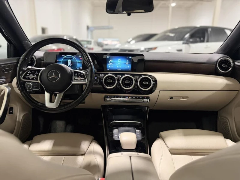 Mercedes-Benz A 220 4 MATIC * АвтоКредит(ЦЕНА ДО БГ), снимка 8 - Автомобили и джипове - 53576611