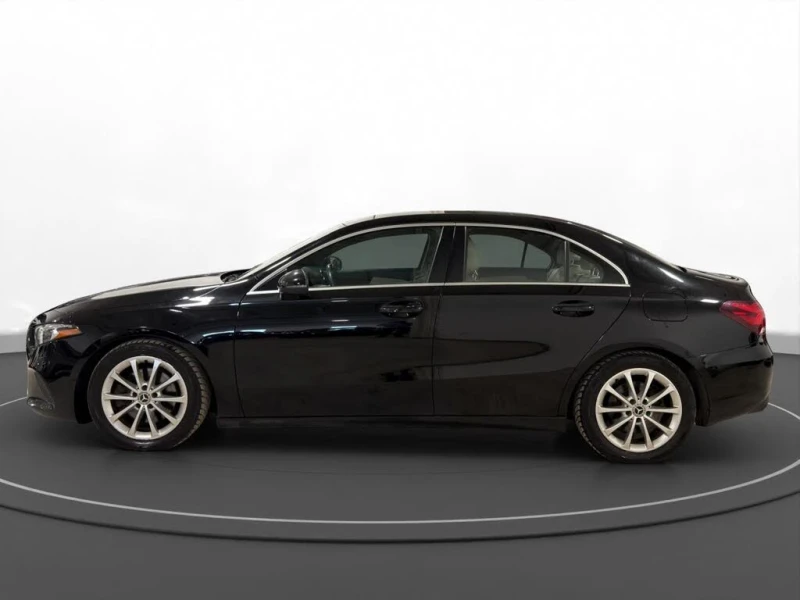 Mercedes-Benz A 220 4 MATIC * АвтоКредит(ЦЕНА ДО БГ), снимка 3 - Автомобили и джипове - 53576611