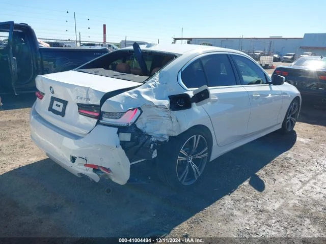 BMW 330 330i проверена, удар отзад, снимка 4 - Автомобили и джипове - 48757797