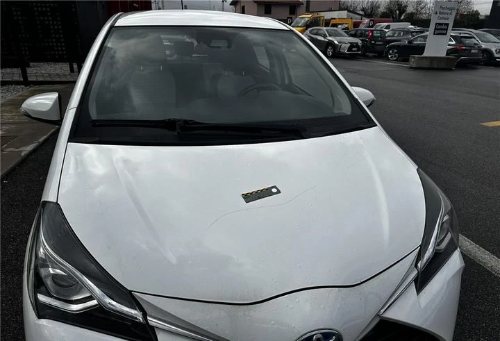 Toyota Yaris 1.5 HYBRID CTIVE, снимка 10 - Автомобили и джипове - 49588908