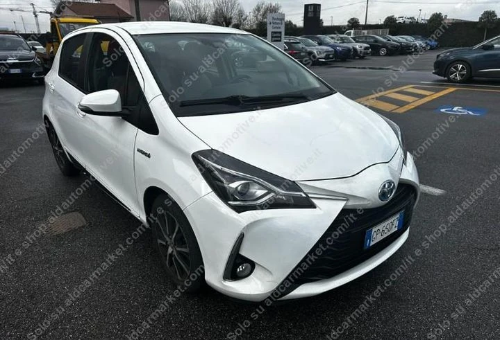 Toyota Yaris 1.5 HYBRID CTIVE, снимка 1 - Автомобили и джипове - 49588908