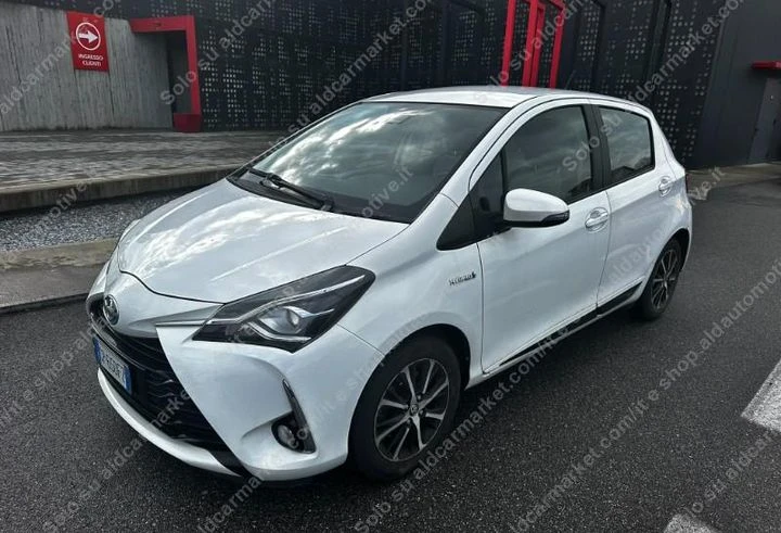 Toyota Yaris 1.5 HYBRID CTIVE, снимка 2 - Автомобили и джипове - 49588908