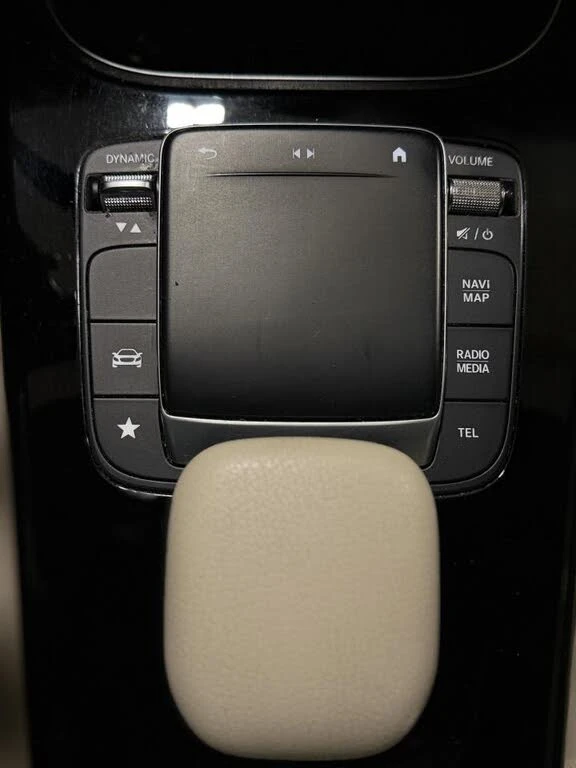 Mercedes-Benz A 220 4 MATIC * АвтоКредит(ЦЕНА ДО БГ), снимка 14 - Автомобили и джипове - 53576611