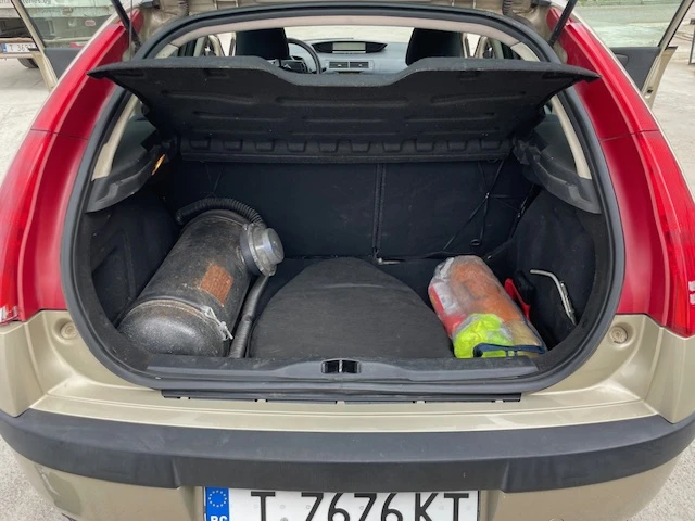 Citroen C4, снимка 7 - Автомобили и джипове - 53902532