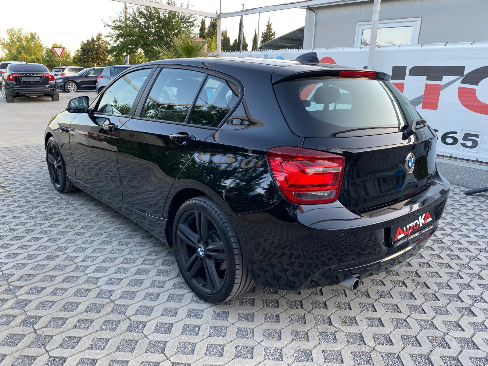 BMW 116 2.0D-116кс= LED= SPORT= 6СКОРОСТИ= АВТОПИЛОТ - изображение 5