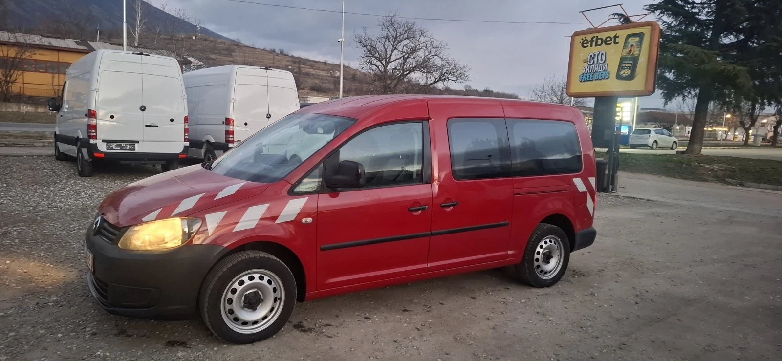 VW Caddy 2.0 TDi 6 скорости Maxi Клима | Mobile.bg — изображение 1
